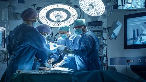 إجراء 34 عملية وصلات شريانية ووريدية بـ«تخصصي الملك عبدالعزيز»