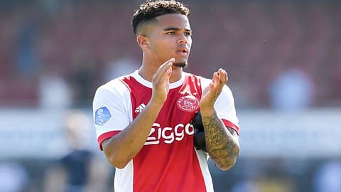 «لايبزج»: المهاجم الهولندي جوستين كلويفرت يُغادر صفوف «الثيران الحمر»