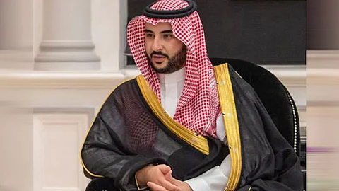 الأمير خالد بن سلمان يهنئ القيادة والسعوديين وعموم المسلمين بالعيد