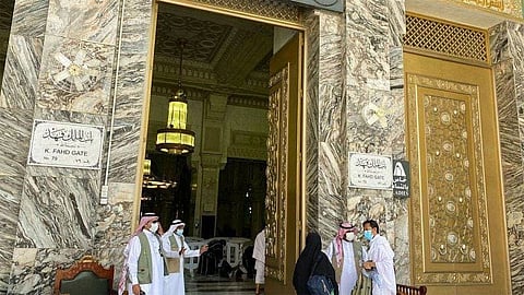 سعودي يروي قصة 22 عاماً خدم فيها أبواب الحرم