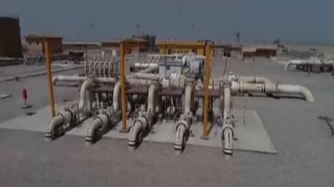 إيران تبدأ تصدير النفط عبر مسار جديد لأول مرة منذ 110 أعوام