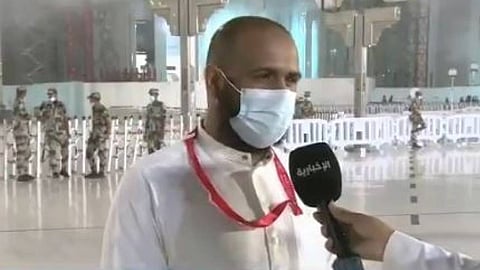 بالفيديو.. حاج يفيض فرحًا بأداء مناسك الحج: مشاعر يعجز الإنسان عن وصفها