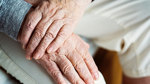 عالم ألماني: الجهاز المناعي يصبح أضعف في مرحلة الشيخوخة