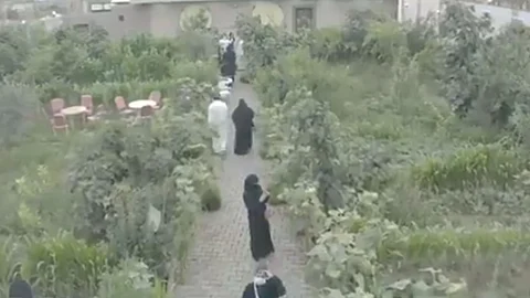 بالفيديو.. مواطن يوقف مزرعته وأملاكه في الباحة لتكون صدقة جارية لوالديه