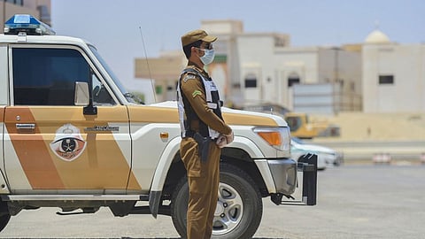القبض على مواطنين سرقا 3 مركبات بالقصيم