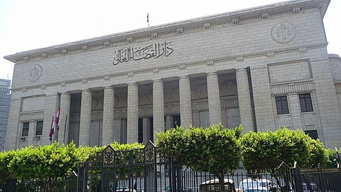 مصر.. تأييد أحكام بالسجن المؤبد على قيادات إخوانية بقضية التخابر