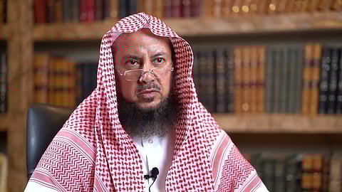 بالفيديو.. الشيخ «السليمان» يوضح حكم تنازل الورثة عن حقهم لآخرين