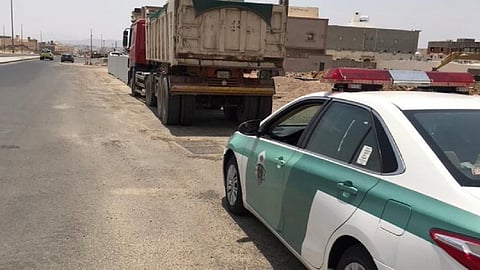«المرور»: ضبط قائد شاحنة سار عكس الاتجاه في المدينة المنورة