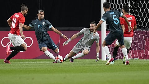 الكرة المصرية على موعد مع صناعة التاريخ أمام البرازيل.. السبت