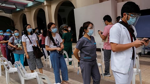 الفلبين تفرض إغلاقًا صارمًا لكبح انتشار فيروس كورونا