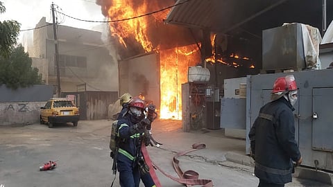 الدفاع المدني العراقي يسيطر على حريق كبير بوسط بغداد