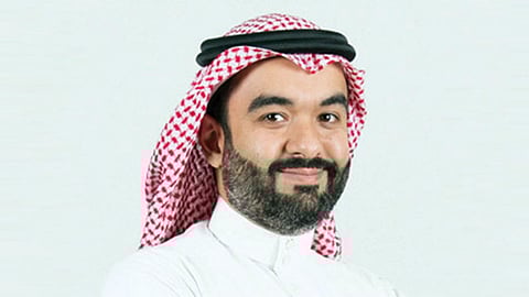 وزير الاتصالات يلتقي سفير المملكة لدى فرنسا وعدد من قيادات الشركات
