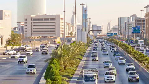الحصيني: أجواء حارة وسحب ممطرة على 4 مناطق خلال ساعات