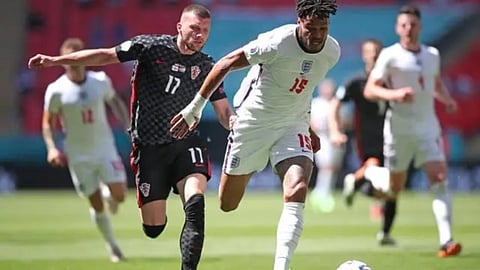 مدافع إنجلترا: تلقيت علاجًا نفسيًا بسبب «يورو 2020»