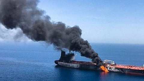 رومانيا: ننسق للرد على الهجوم الإيراني على ناقلة النفط