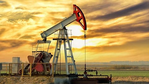 النفط يفقد دولارين.. و«برنت» يتراجع إلى 73.19 دولارًت للبرميل