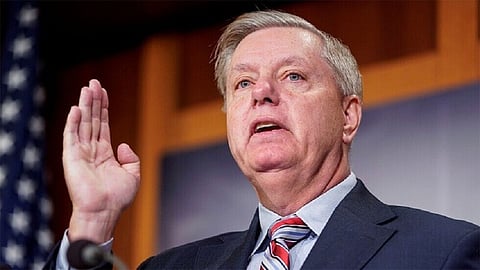 إصابة السيناتور الأمريكي جراهام بكورونا رغم تلقيه اللقاح