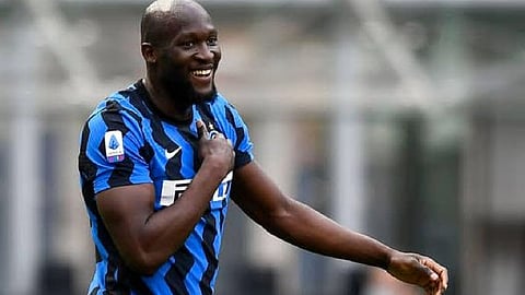 إنتر ميلان يتمسك بـ«لوكاكو» ويرفض إغراءات تشيلسي