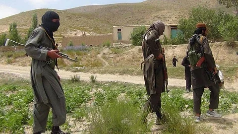 حركة طالبان تتبنى الهجوم على منزل مسؤول الدفاع بالحكومة الأفغانية