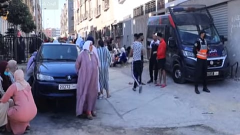 تفاصيل مؤلمة.. شاب مغربي يذبح والدته ويتجول حاملًا رأسها في الشارع