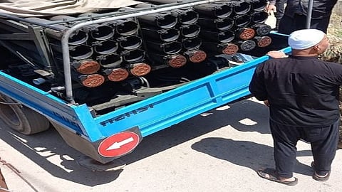 بالفيديو.. لبنانيون يقبضون على عناصر بـ«حزب الله» لإطلاقهم صواريخ على إسرائيل