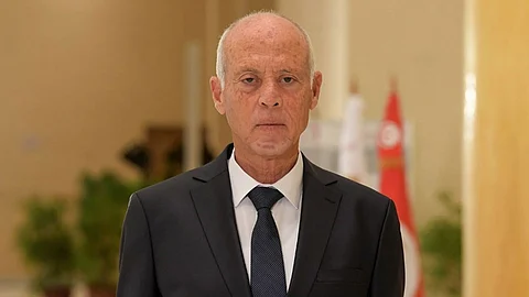 قيس سعيد: القوات المسلحة تصنع تاريخًا جديدًا لتونس
