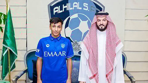 الهلال يُحصّن «ثنائي الشباب» من إغراءات الرحيل