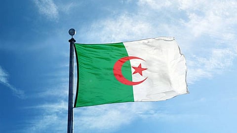 إعلان الحداد الوطني وتجميد أنشطة حكومية مؤقتا بالجزائر لمدة 3 أيام