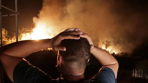 صدمة في الجزائر بعد إحراق شاب لاتهامه بالتورط في إشعال الحرائق
