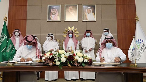 هيئة تقويم التعليم وجامعة الباحة توقِّعان اتفاقيات لاعتماد 5 برامج أكاديمية