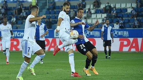 ريال مدريد يفتتح مشواره في الليجا بالفوز برباعية على ألافيس