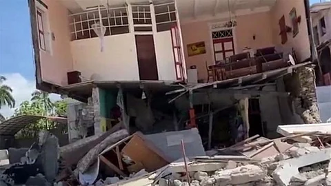 ارتفاع حصيلة ضحايا زلزال هايتي إلى أكثر من 1400 قتيل