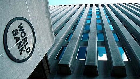 البنك الدولي يجمد دفع مستحقات المشاريع في أفغانستان