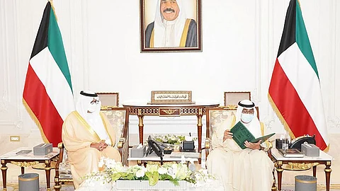 الأمير محمد بن سلمان يبعث برسالة خطية إلى ولي عهد الكويت