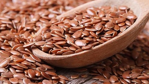 بذور الكتان.. 30 فائدة للجسم والبشرة والشعر