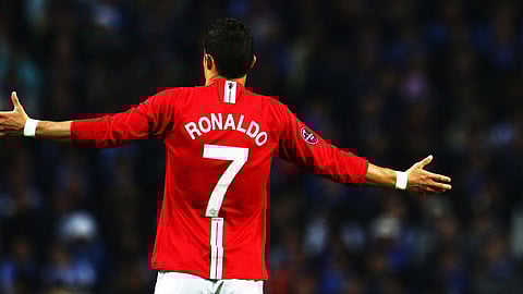 رسميًا.. مانشستر يونايتد يعلن تعاقده مع كريستيانو رونالدو