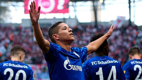 تقارير: شالكه يتفق مع مرسيليا على انتقال المغربي أمين حارث