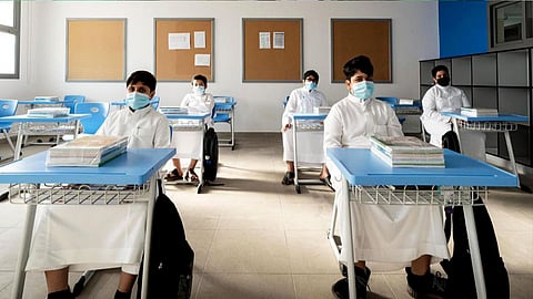 بالفيديو.. تعليم الهيئة الملكية بالجبيل يطلق بطاقة دخول طالب ويوضح خدماتها