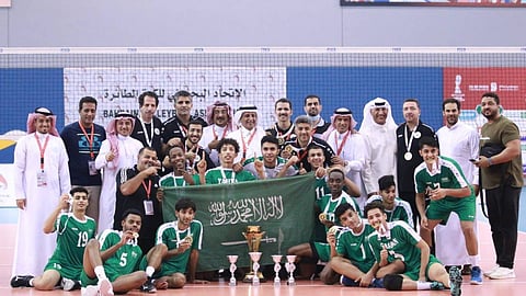 طائرة الأخضر يخطف لقب «خليجية الناشئين» من البحرين