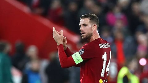 ليفربول يُعلن تجديد تعاقده مع قائده حتى 2025