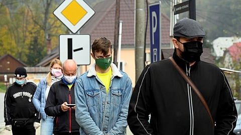 سلوفاكيا.. اعتقالات وإصابات في الاحتجاجات المناهضة لسياسة مكافحة كورونا