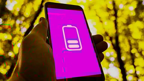 «الشحن بواسطة الهواء».. علماء في اليابان يتوصلون لتكنولوجيا جديدة تقضي على أزمة نفاد البطاريات