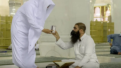 بالصور.. عودة حلقات تعليم القرآن حضورياً في المسجد الحرام بعد توقف عامين
