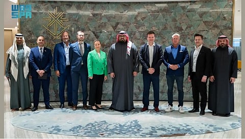 Minister of Economy and Planning Meets with Finnish Member of Parliament