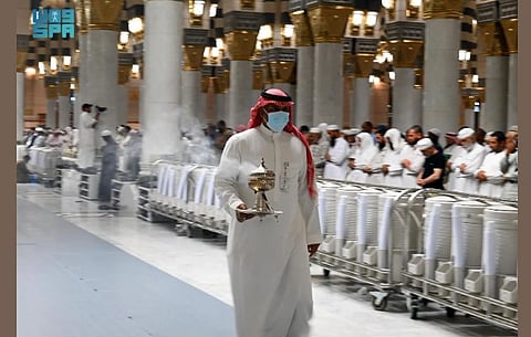 360 Perfuming Rounds Performed at Prophet's Mosque During First 10 Days of Ramadan