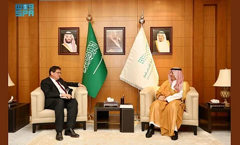 Education Minister Discusses Academic Cooperation with British Ambassador