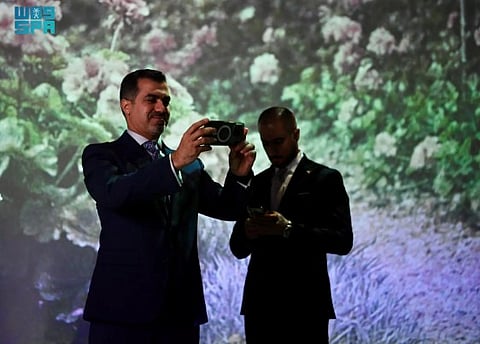 A group of accredited consuls based in Jeddah paid a visit today to the "Imagine Monet" area