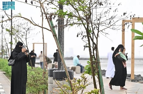 The current rainy and cloudy weather in the Jazan region has prompted families and young individuals, both locals and tourists