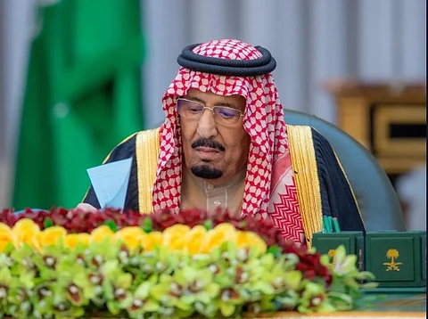 King Salman Chairs Saudi Arabia's Cabinet Session