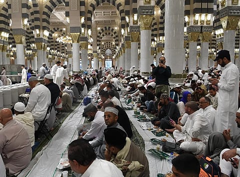 Iftar Meals Distributed Daily at the Prophet's Mosque